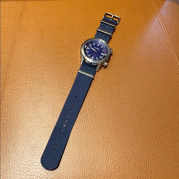 Vincero “Vessel” Watch - Picture 2 of 4